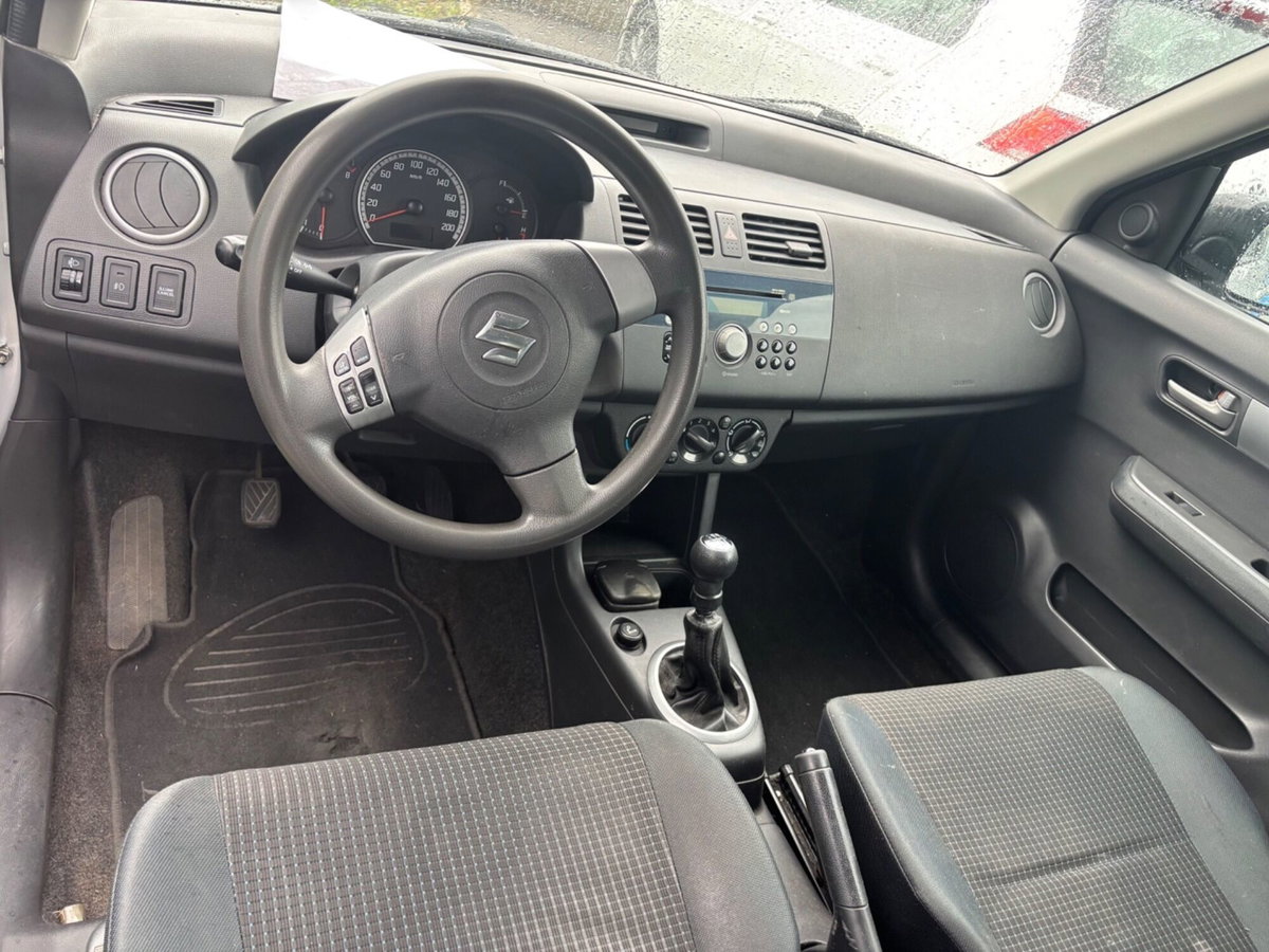 Suzuki Swift 1.3 5p. GL (7)