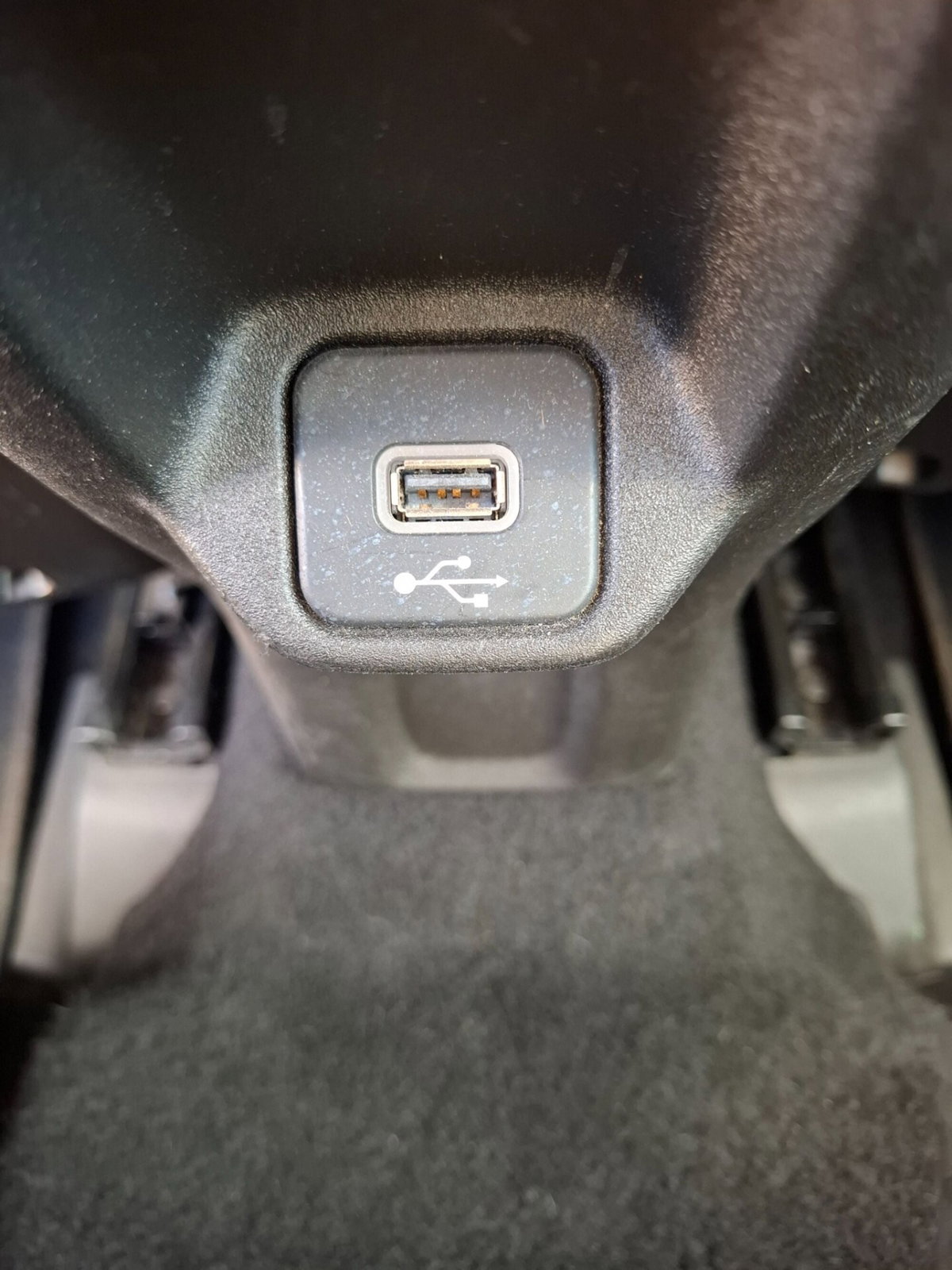 Jeep Renegade 1.6 Mjt 130 CV Limited (5)