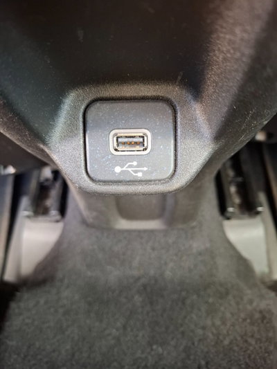 Jeep Renegade 1.6 Mjt 130 CV Limited (5)