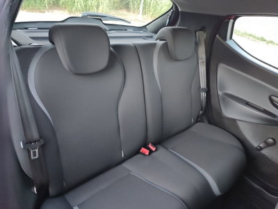 Lancia Ypsilon 0.9 TwinAir 85 CV 5 porte Metano Ecochic Gold (13)