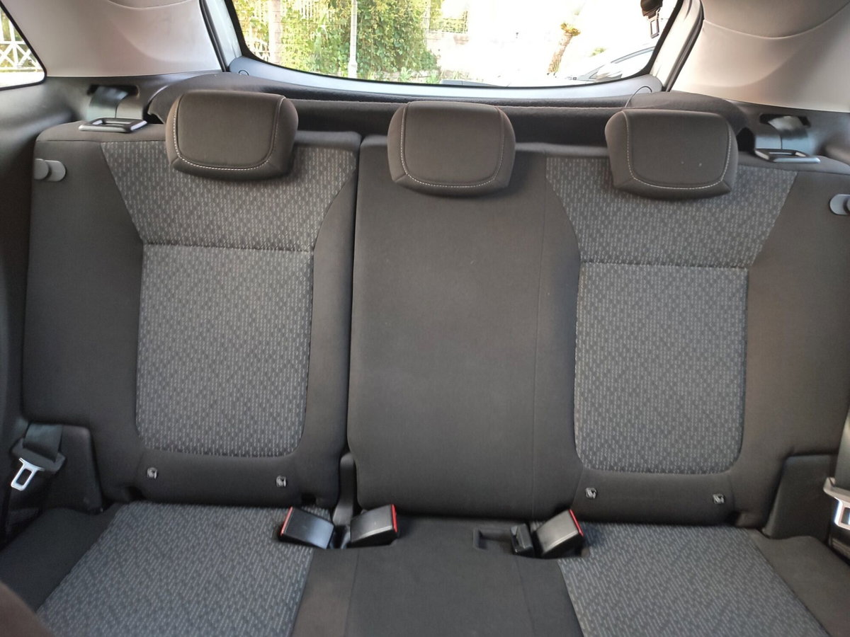Opel Crossland 1.5 ECOTEC D 110 CV Start&Stop Elegance (12)