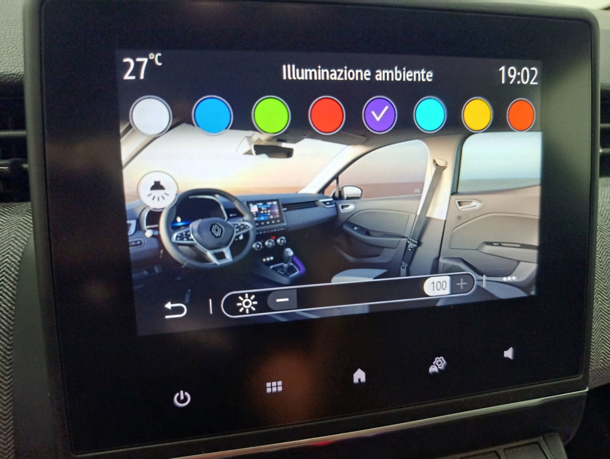 Renault Clio TCe 100 CV GPL 5 porte Techno (16)