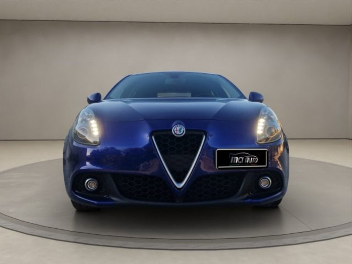 Alfa Romeo Giulietta 1.6 JTDm Giulietta 120cv tct (8)