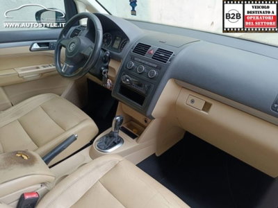 Volkswagen Touran 1.6 TDI DSG Comfortline (12)