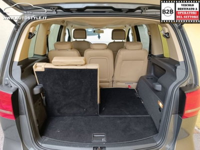 Volkswagen Touran 1.6 TDI DSG Comfortline (15)