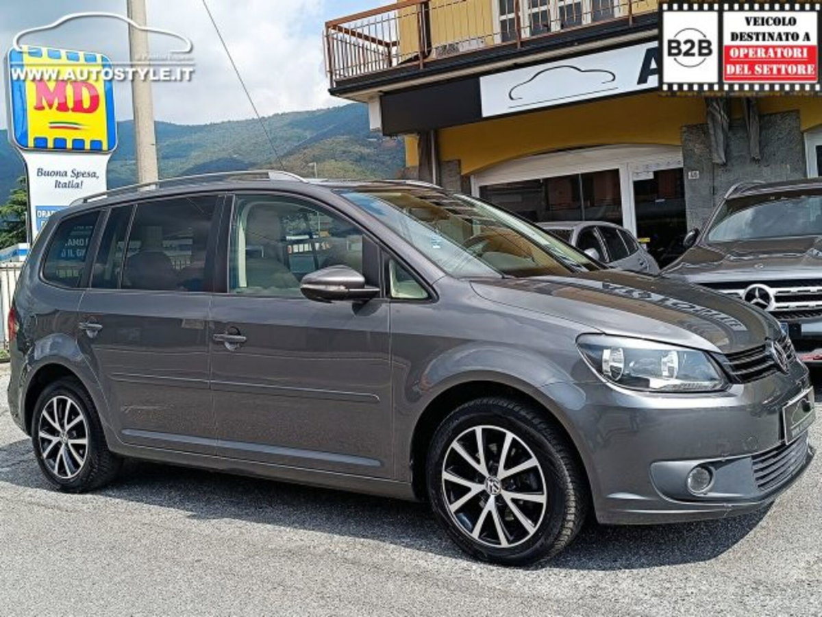 Volkswagen Touran 1.6 TDI DSG Comfortline (4)