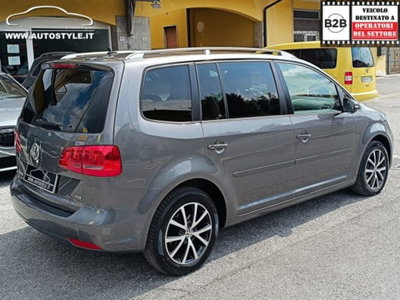 Volkswagen Touran 1.6 TDI DSG Comfortline (7)