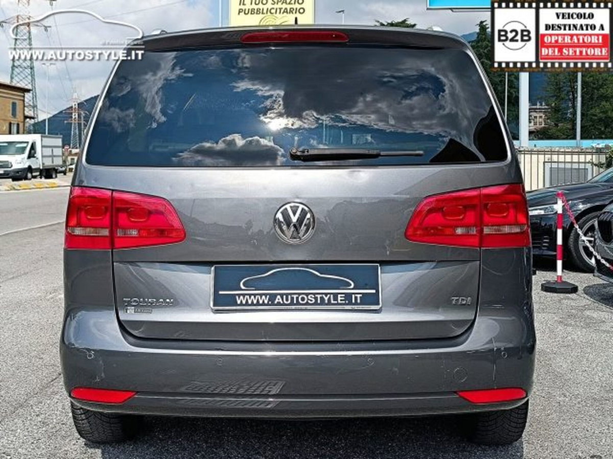 Volkswagen Touran 1.6 TDI DSG Comfortline (8)