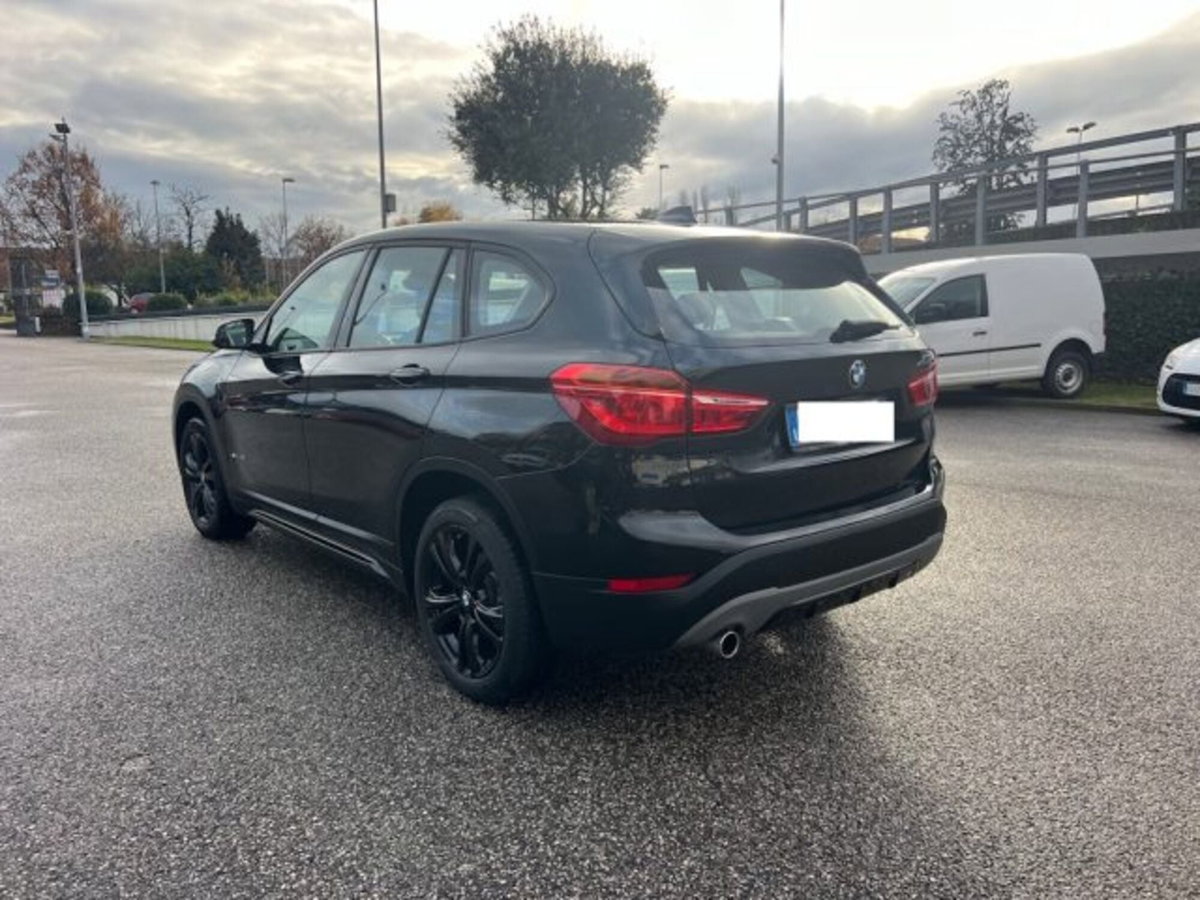 BMW X1 sDrive18d Sport (6)