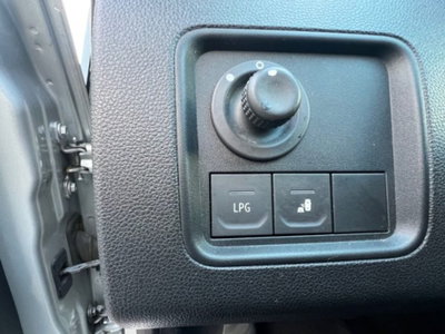 Dacia Duster 1.0 TCe GPL 4x2 Prestige DaciaPlus (14)