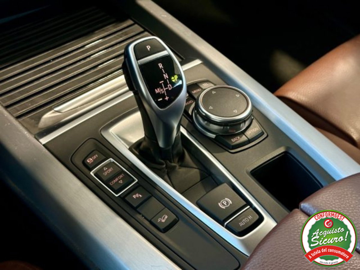 BMW X5 xDrive30d 258CV Luxury (12)