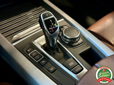 BMW X5 xDrive30d 258CV Luxury (12)