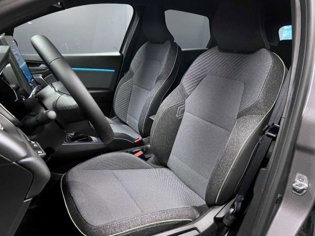 Renault Captur 1.2 eco-g Techno 120cv (12)