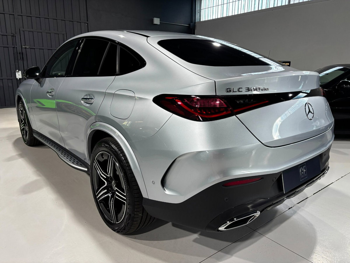 Mercedes-Benz GLC Coupé 300 de phev AMG Line Premium 4matic auto (4)