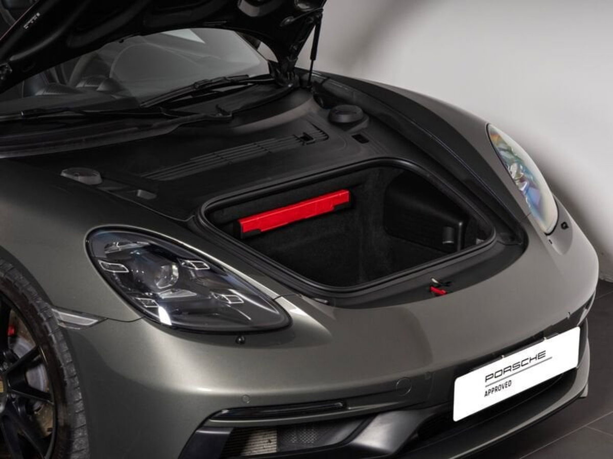 Porsche 718 Boxster  Boxster 4.0 GTS pdk (18)