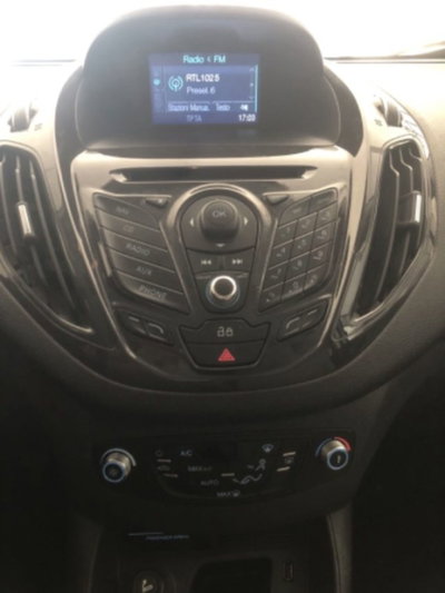 Ford Tourneo Courier 1.6 TDCI 95 CV Titanium (15)