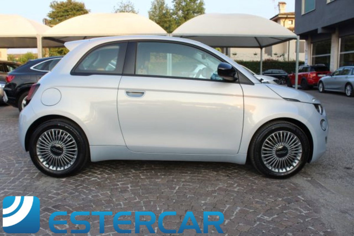 Fiat 500 1.0 hybrid Icon (18)