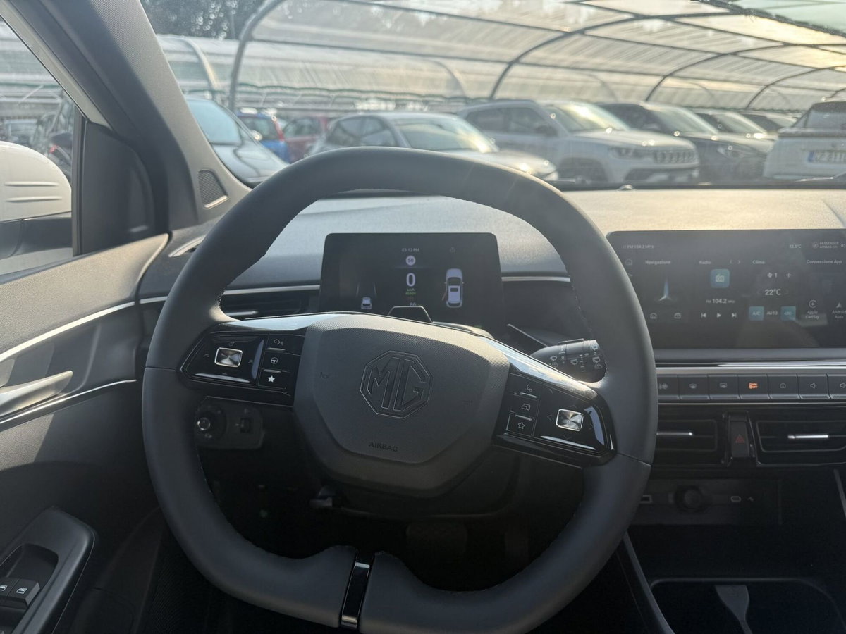 Mg MG3 1.5 hybrid+ Luxury auto (11)