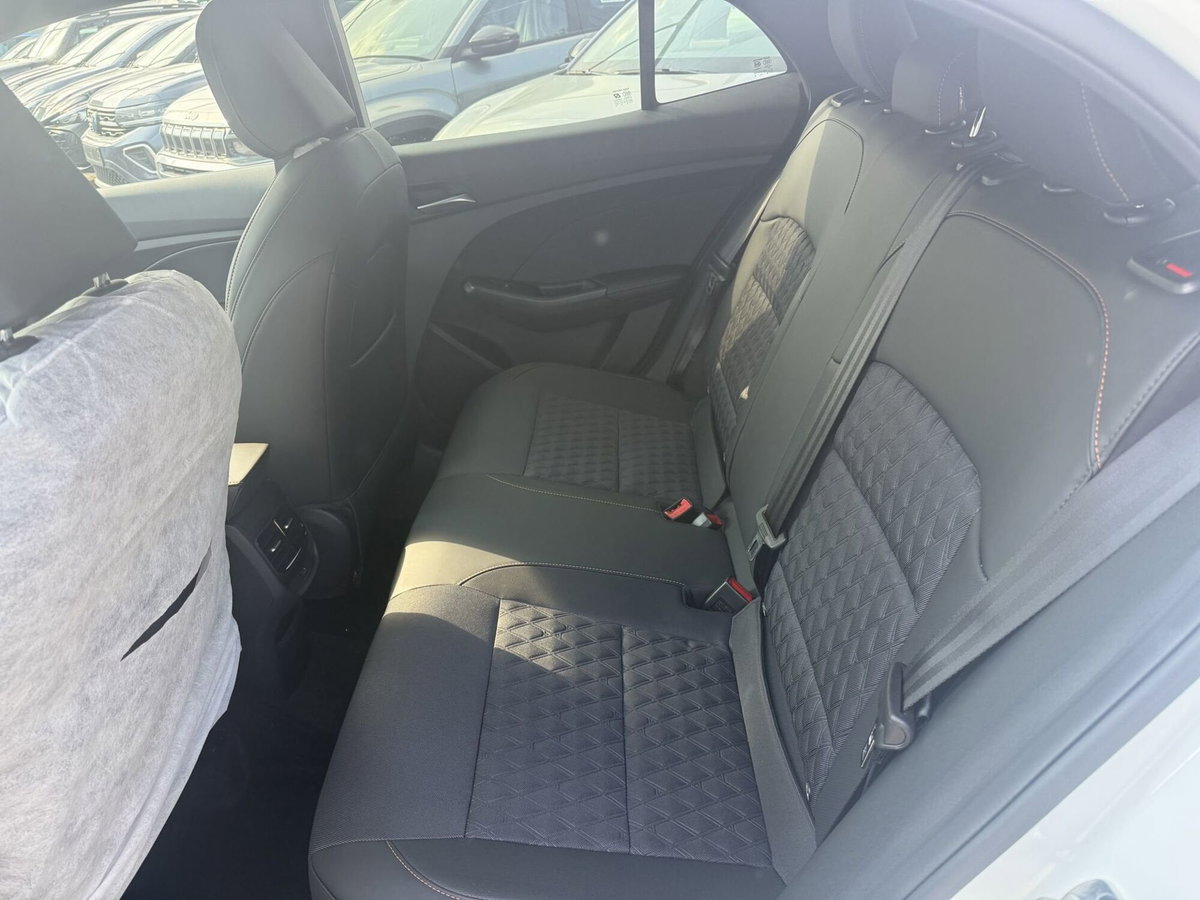Mg MG3 1.5 hybrid+ Luxury auto (9)
