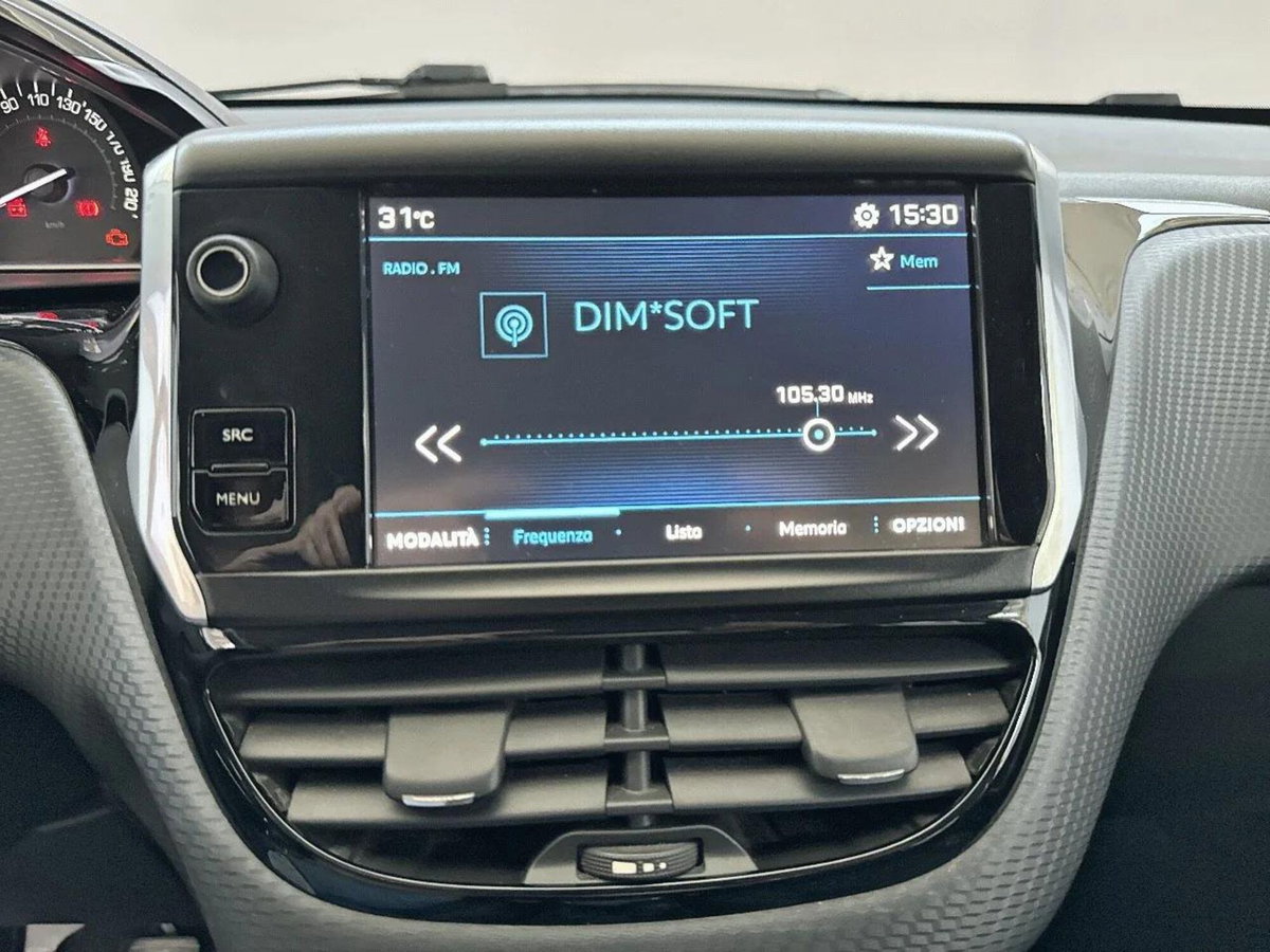 Peugeot 2008 75 Active (10)