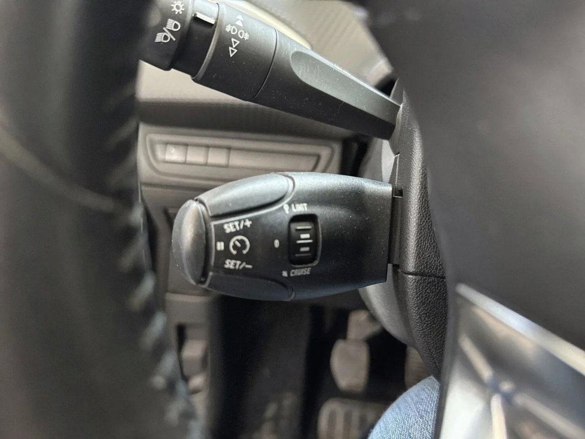 Peugeot 2008 75 Active (13)