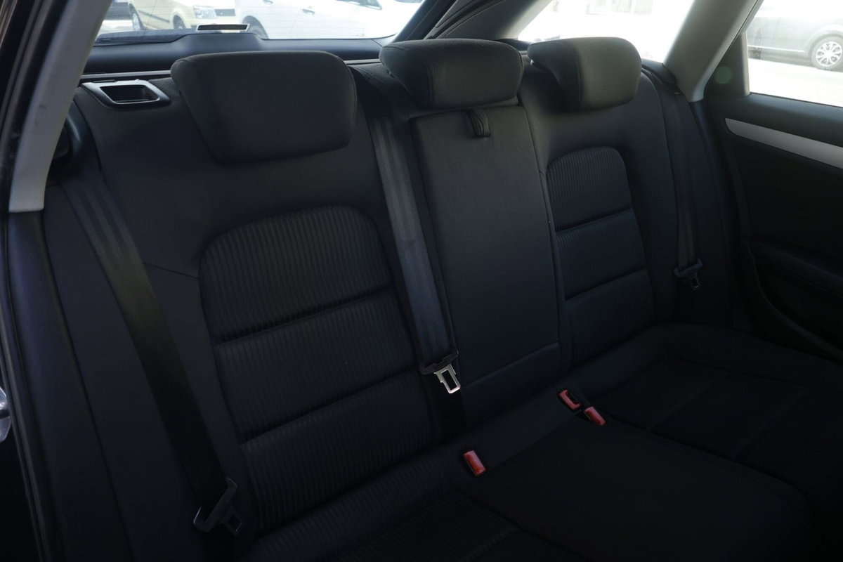 Audi A4 Avant 2.0 TDI 143CV Advanced Plus (12)