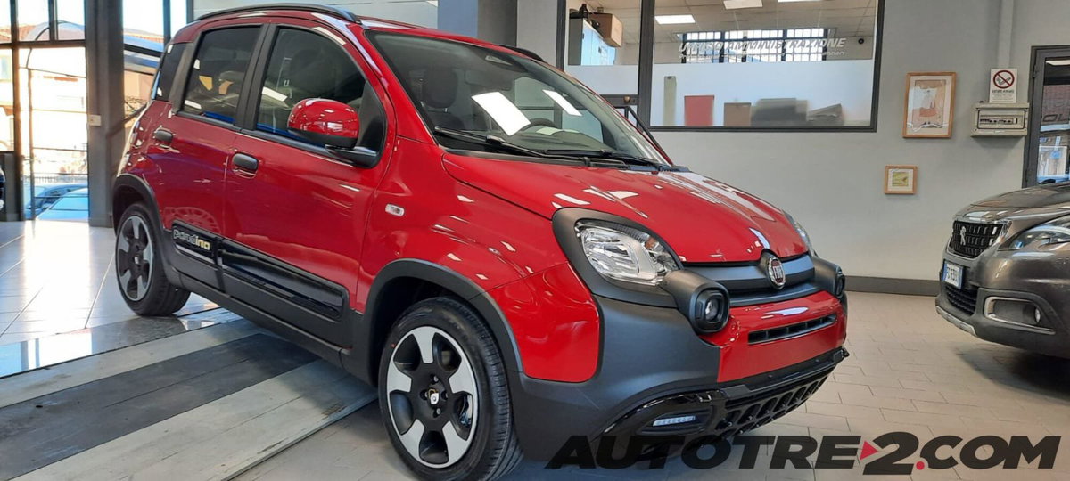 Fiat Pandina 1.0 firefly hybrid s&s 65cv (12)