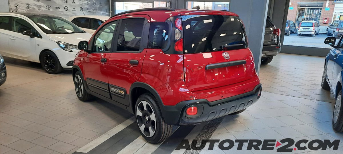 Fiat Pandina 1.0 firefly hybrid s&s 65cv (3)
