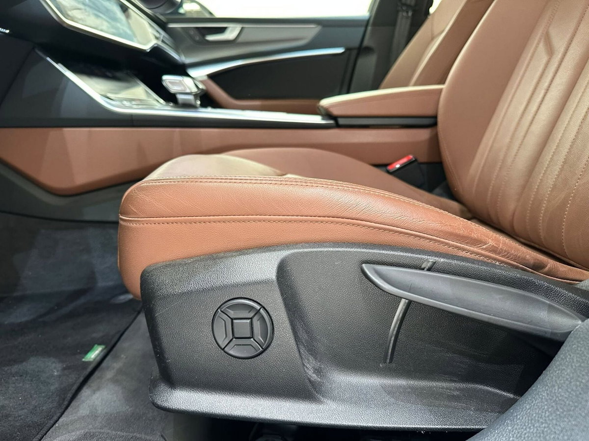 Audi A6 Avant 50 3.0 TDI quattro tiptronic Business Design (14)