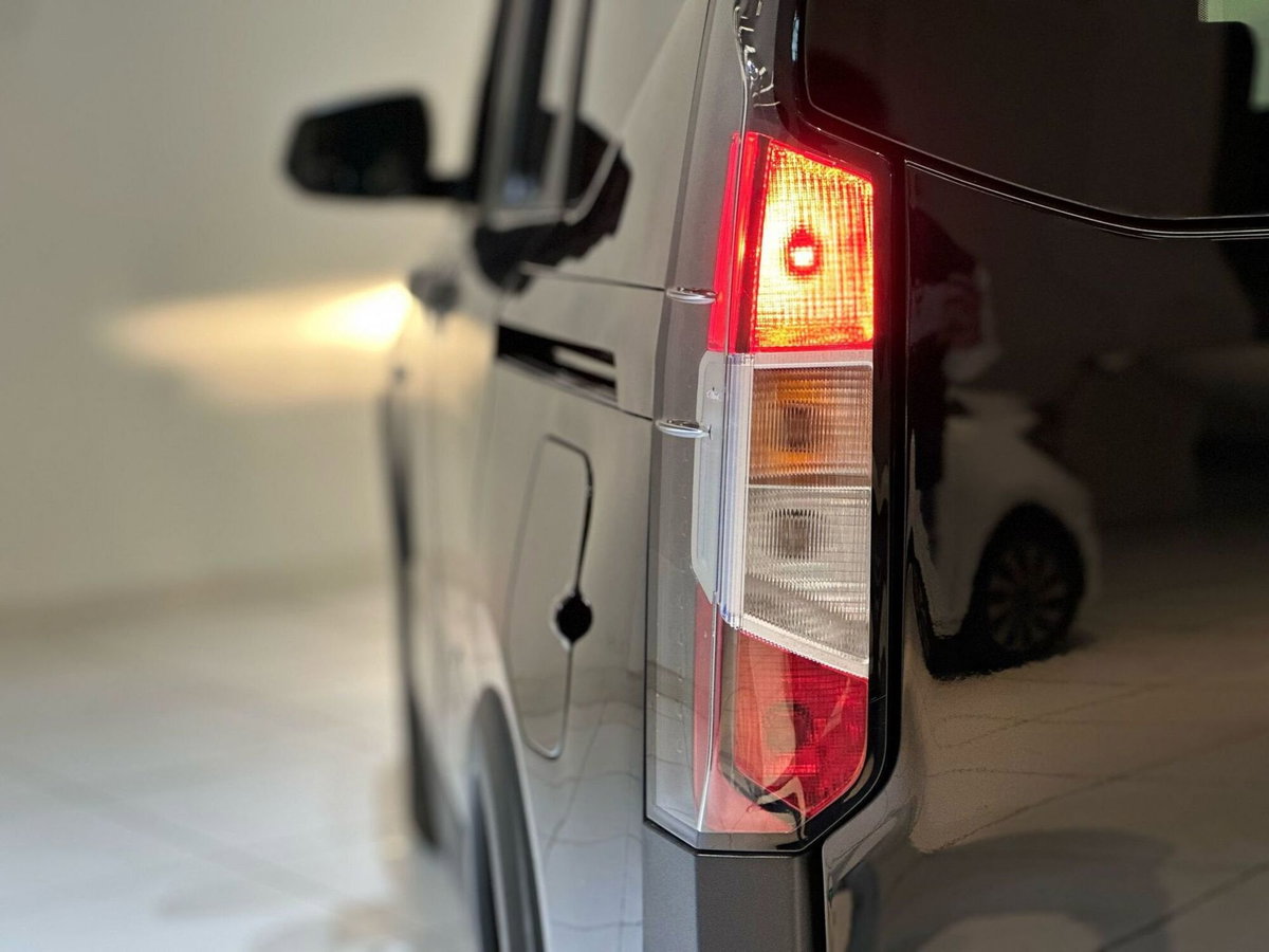 Ford Tourneo Courier 1.0 ecoboost 125cv Active powershift (6)
