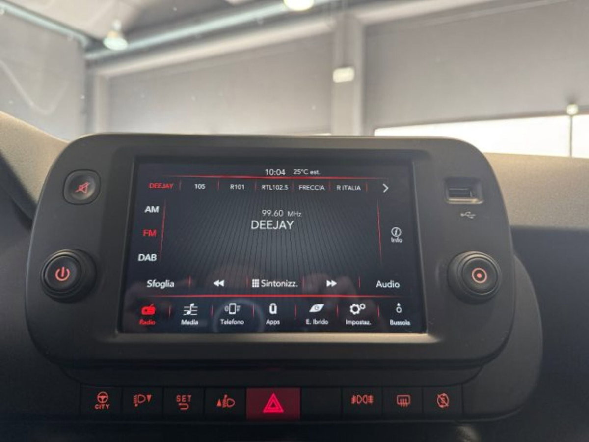 Fiat Panda Cross 1.0 firefly hybrid Cross s&s 70cv 5p.ti (10)