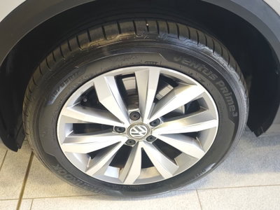 Volkswagen T-Roc 1.0 tsi Style 115cv (8)