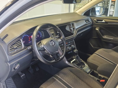 Volkswagen T-Roc 1.0 tsi Style 115cv (9)
