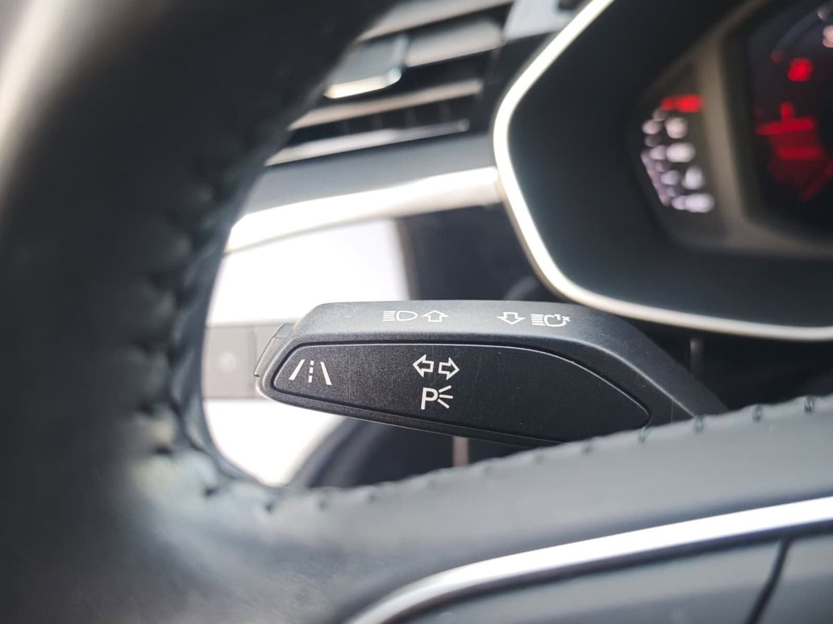 Audi Q3 35 TFSI S tronic Business (13)