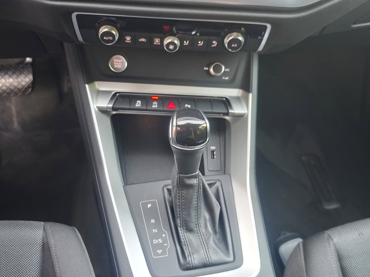 Audi Q3 35 TFSI S tronic Business (14)