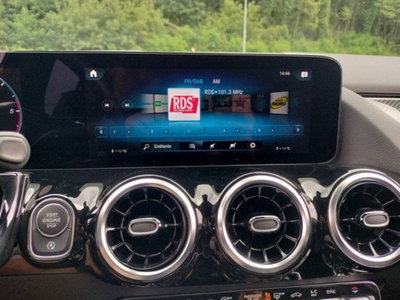 Mercedes-Benz GLA SUV 200 d Automatic Premium (12)