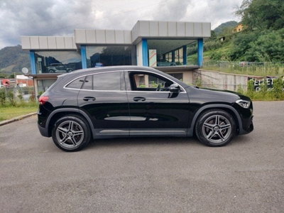 Mercedes-Benz GLA SUV 200 d Automatic Premium (4)
