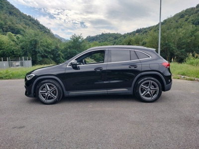 Mercedes-Benz GLA SUV 200 d Automatic Premium (5)