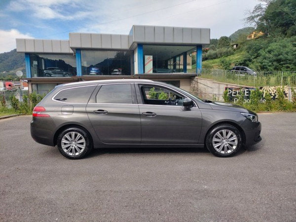 Peugeot 308 SW BlueHDi 130 S&S EAT8 Allure Pack (4)