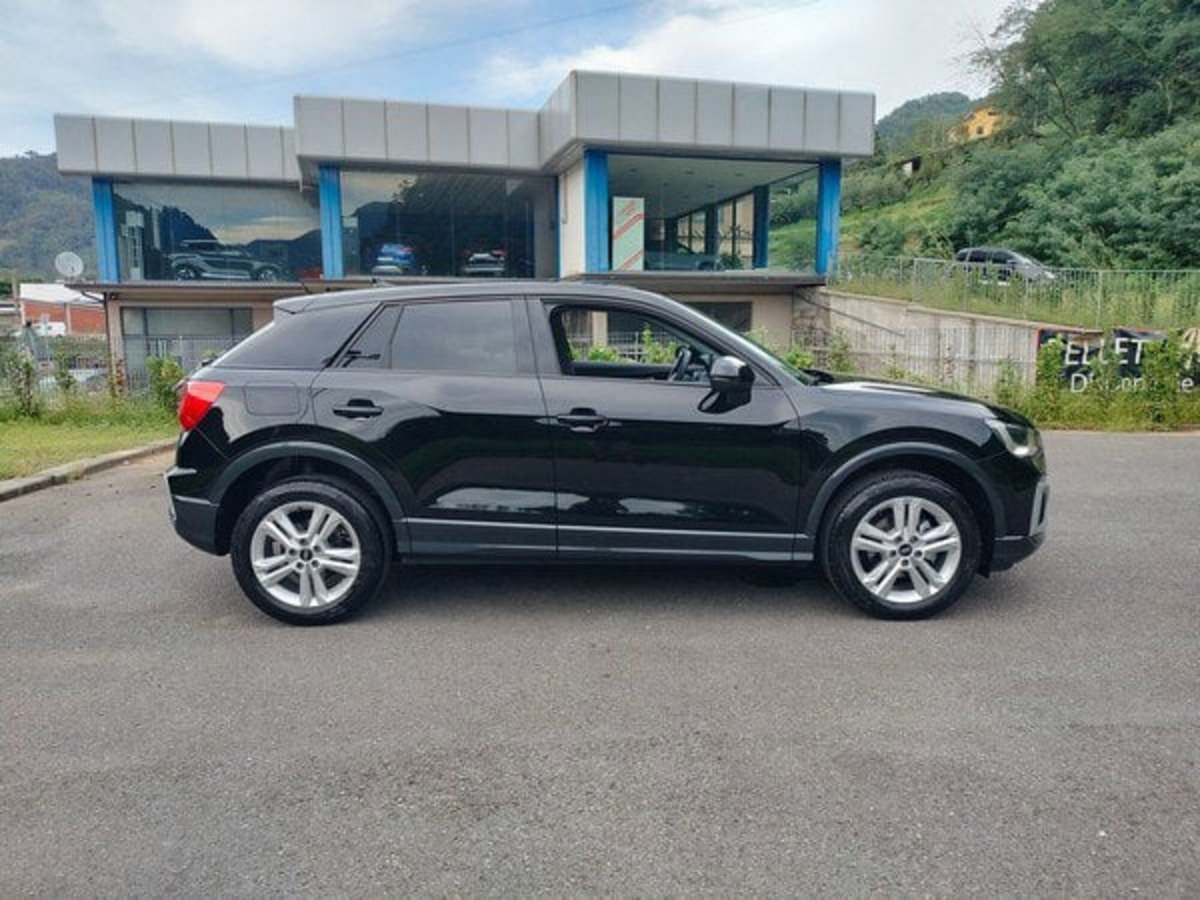 Audi Q2 30 1.0 tfsi Business Advanced 116cv (4)