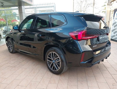 BMW iX1 xdrive 30 MSport (9)