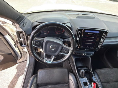 Volvo XC40 D4 AWD Geartronic R-design (12)