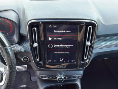 Volvo XC40 D4 AWD Geartronic R-design (13)
