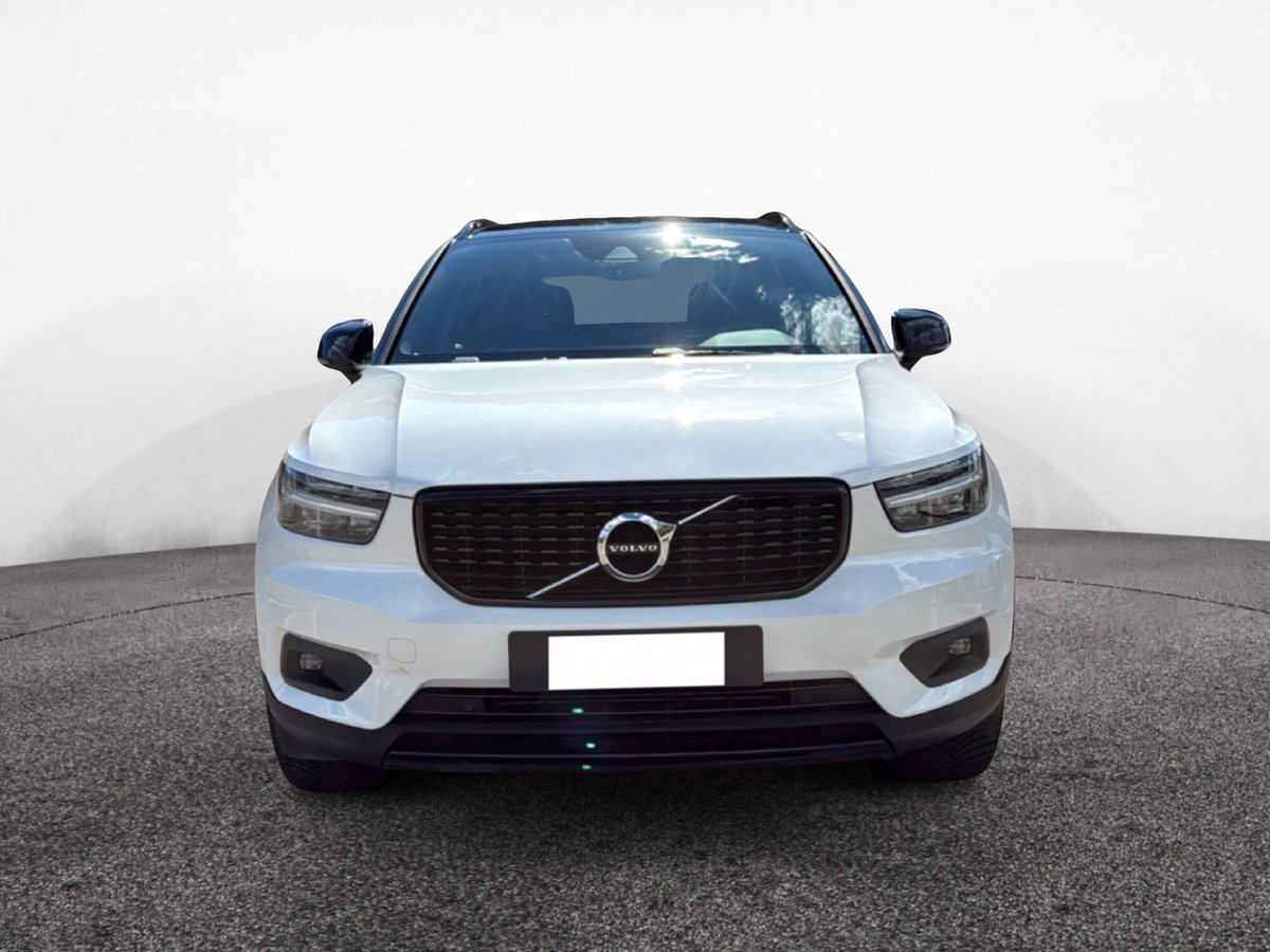 Volvo XC40 D4 AWD Geartronic R-design (5)