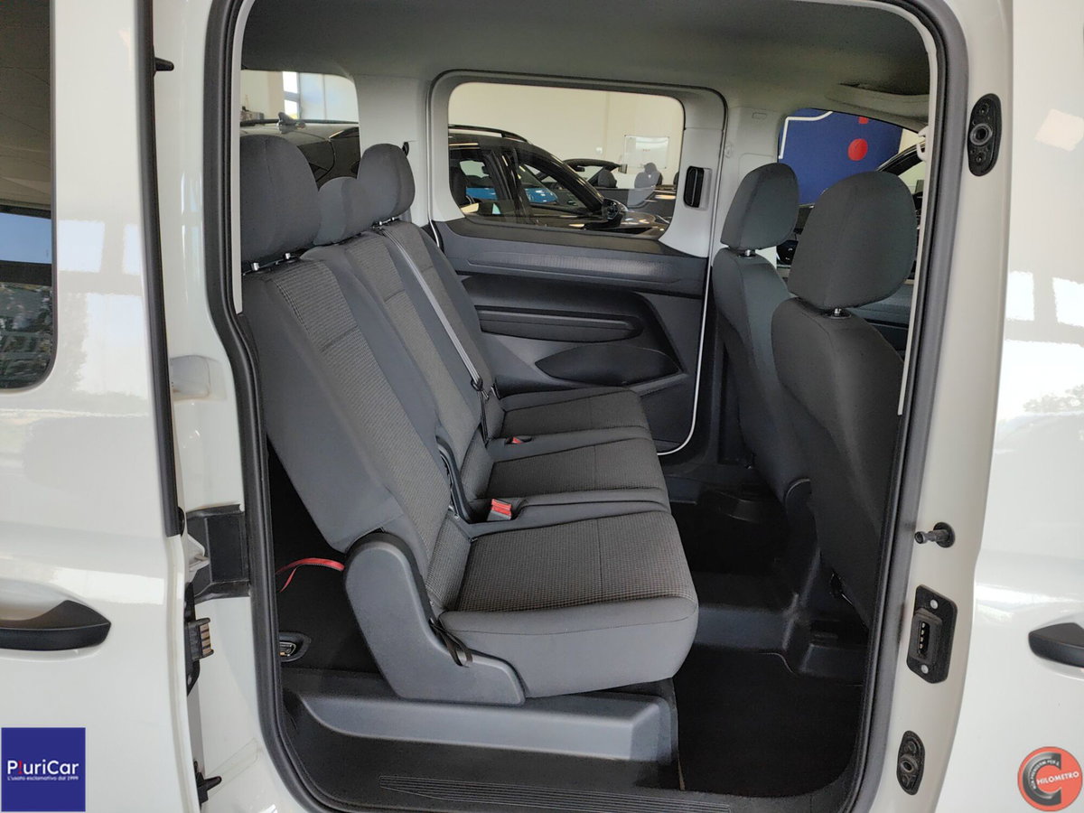Volkswagen Caddy 1.5 TSI 114 CV Space Maxi (6)