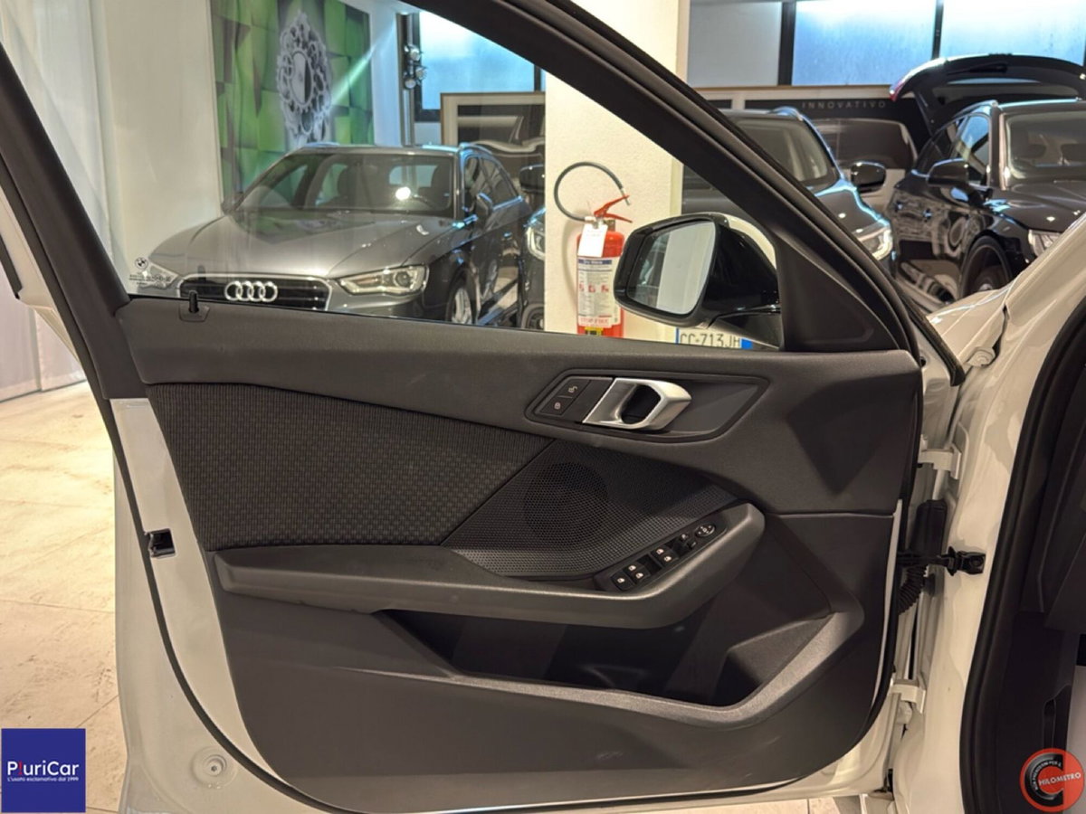 BMW Serie 1 116i 5p. Sport (18)