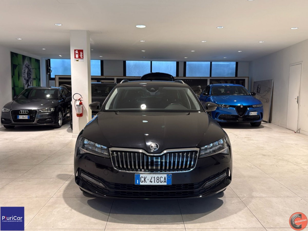 Skoda Superb Station Wagon 2.0 TDI EVO 150 CV SCR DSG Wagon Executive (17)