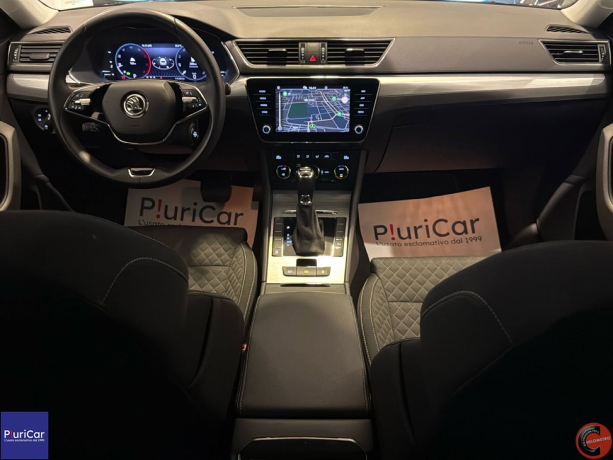 Skoda Superb Station Wagon 2.0 TDI EVO 150 CV SCR DSG Wagon Executive (4)