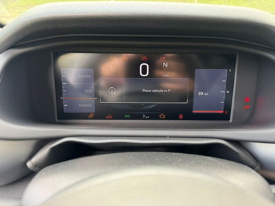Jeep Avenger 1.2 turbo e-hybrid mhev Summit fwd 110cv edct6 (10)