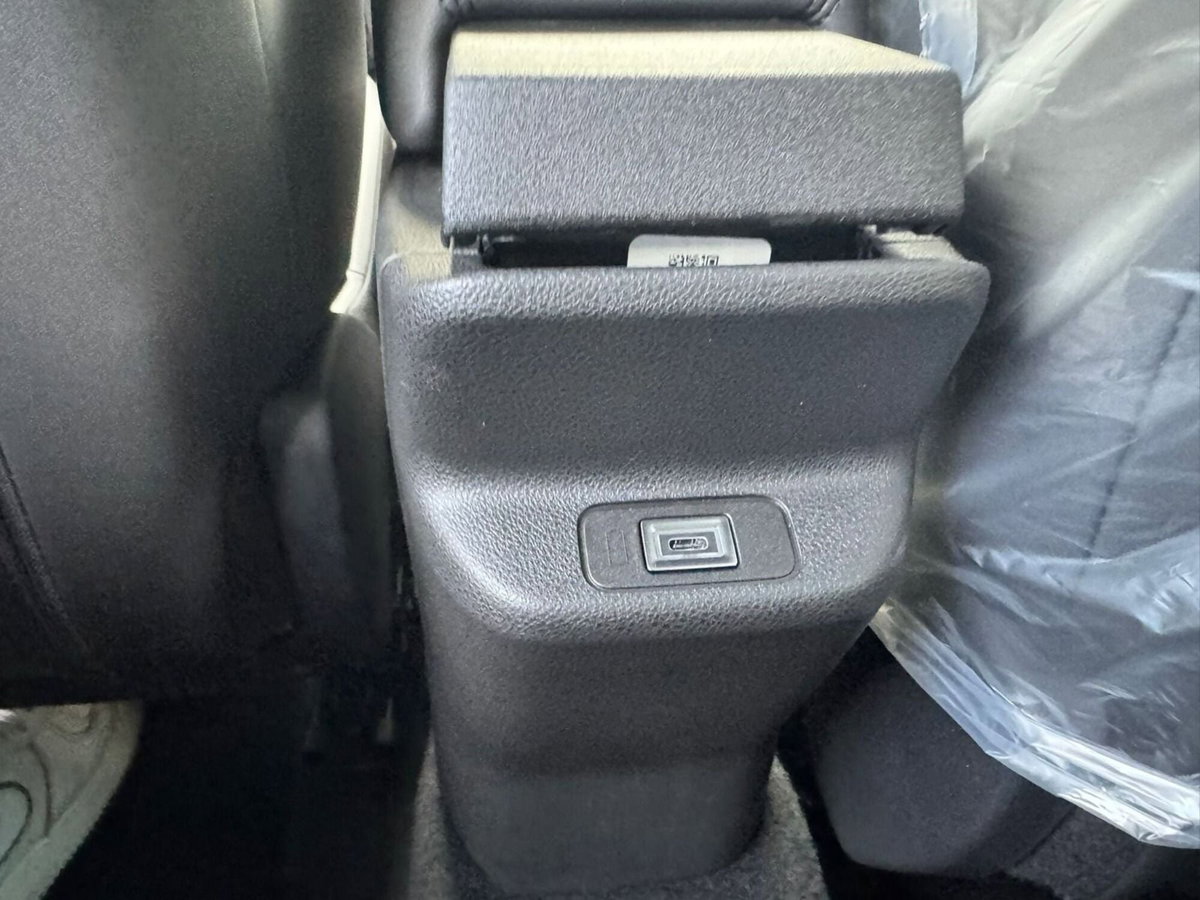 Jeep Avenger 1.2 turbo e-hybrid mhev Summit fwd 110cv edct6 (20)